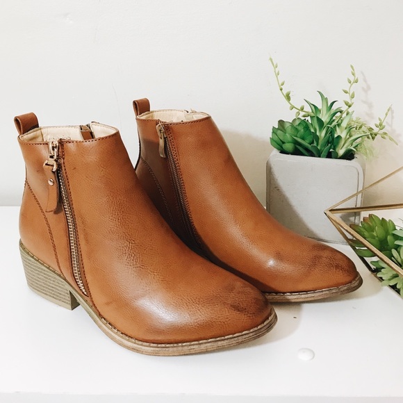 Anya Booties - Picture 3 of 6